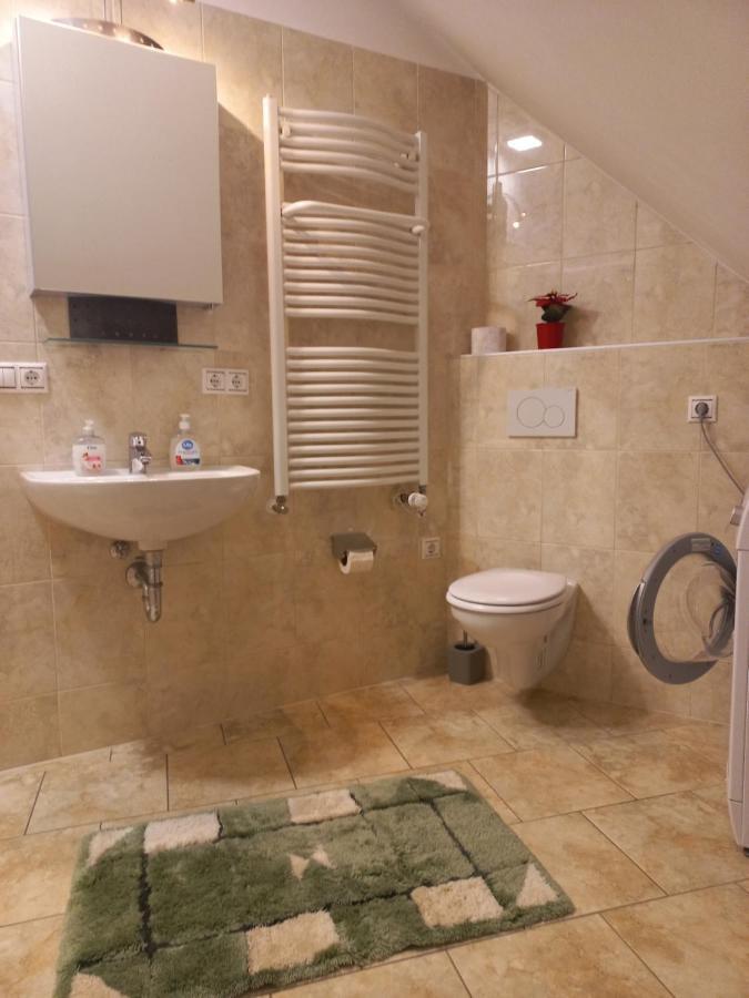 A-M Condominium Veszprém Extérieur photo