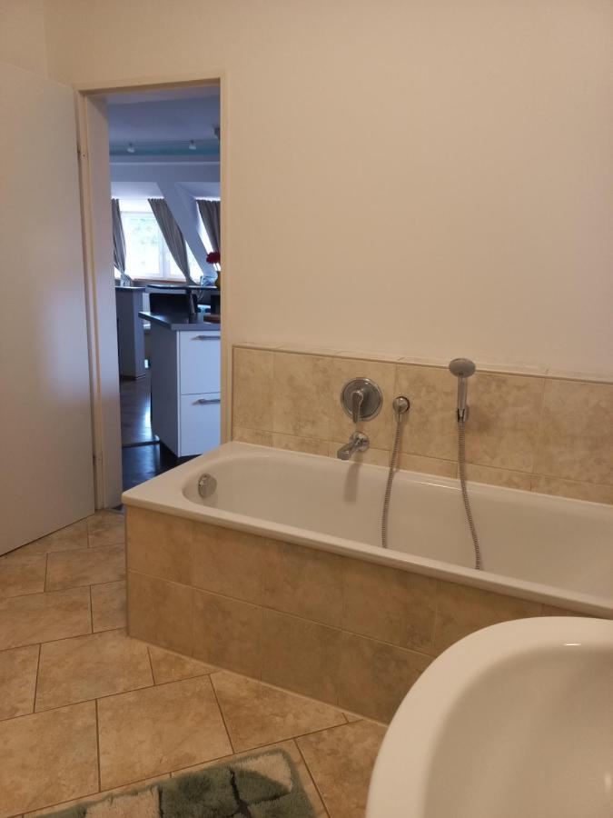 A-M Condominium Veszprém Extérieur photo