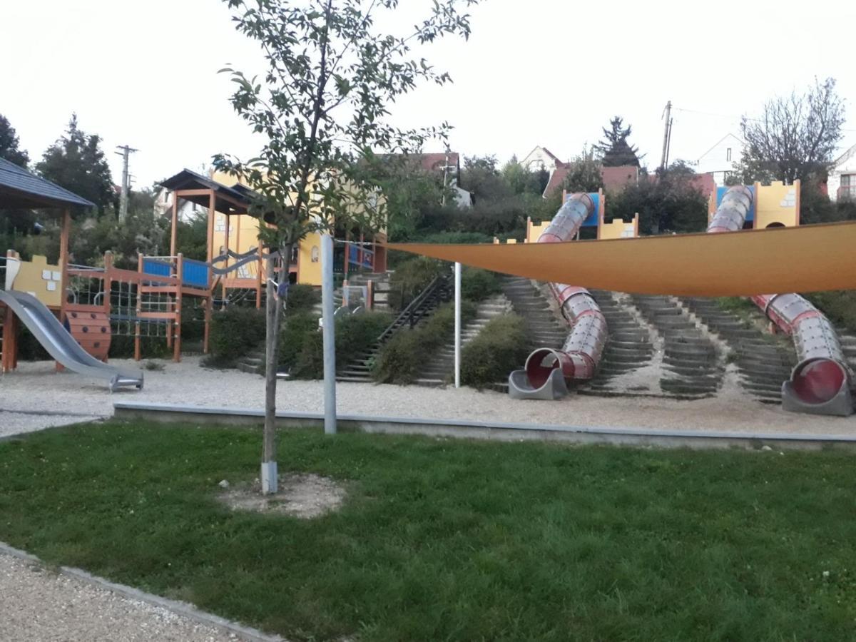 A-M Condominium Veszprém Extérieur photo